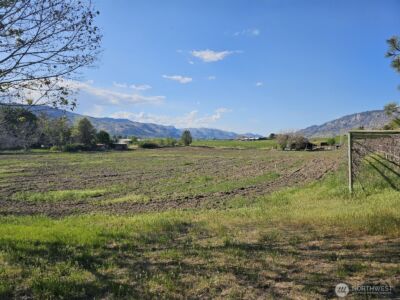 8 D Oneil Road , Oroville, WA 98844