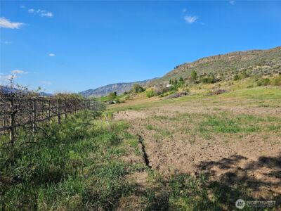 8 D Oneil Road , Oroville, WA 98844 - Photo 5