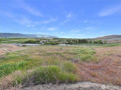236 S Partridge Lane , East Wenatchee, WA 98802 - Photo 2