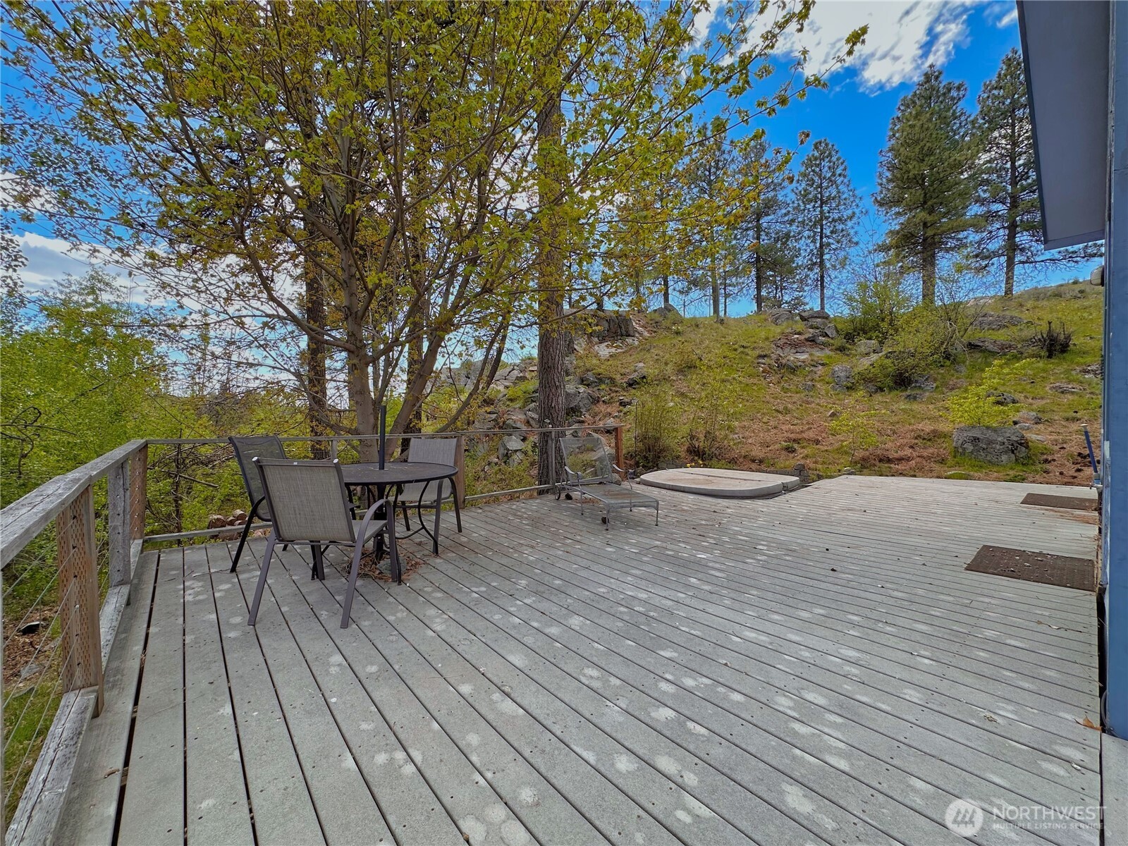 197 Cameron Lake Loop Road , Okanogan, WA 98840