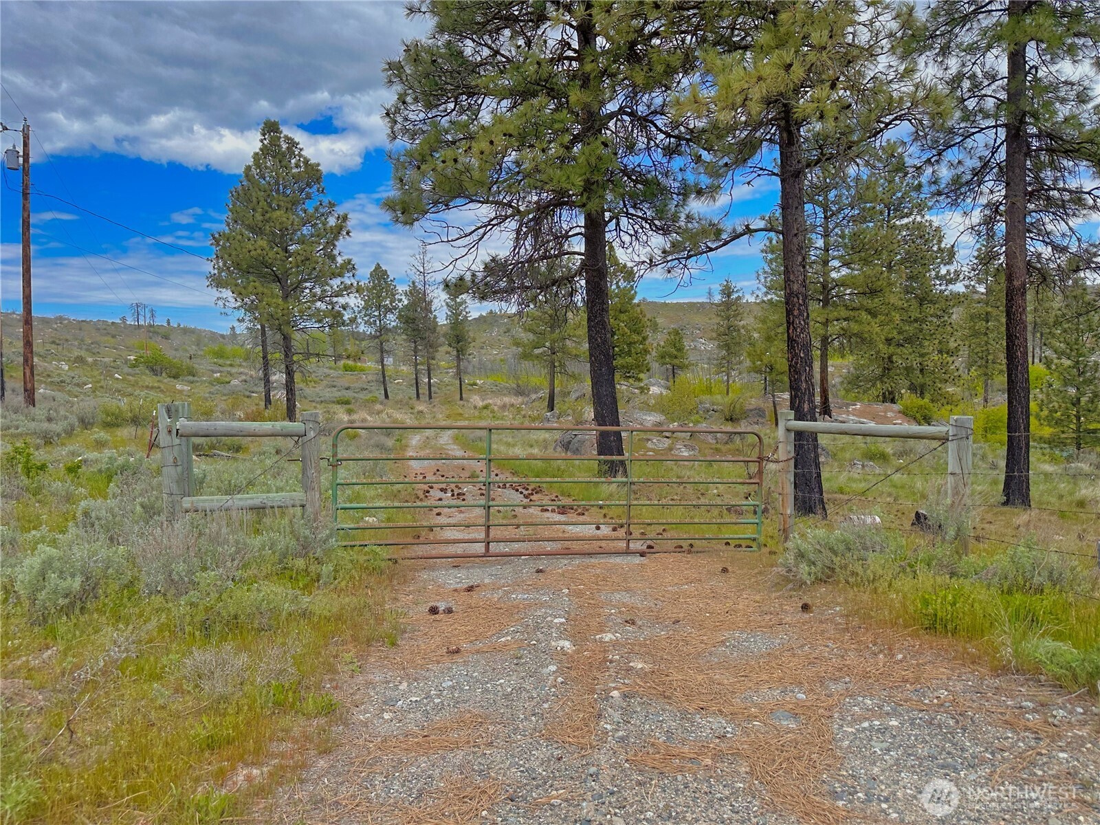 197 Cameron Lake Loop Road , Okanogan, WA 98840