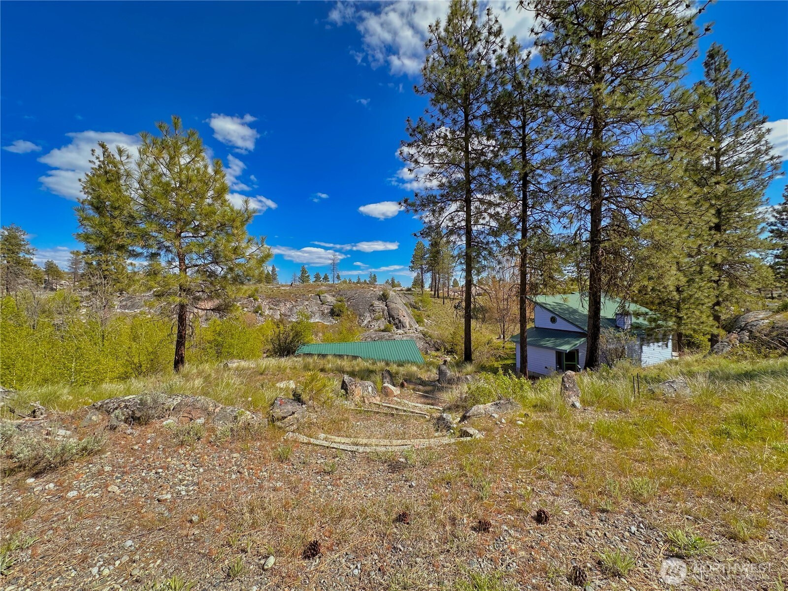 197 Cameron Lake Loop Road , Okanogan, WA 98840