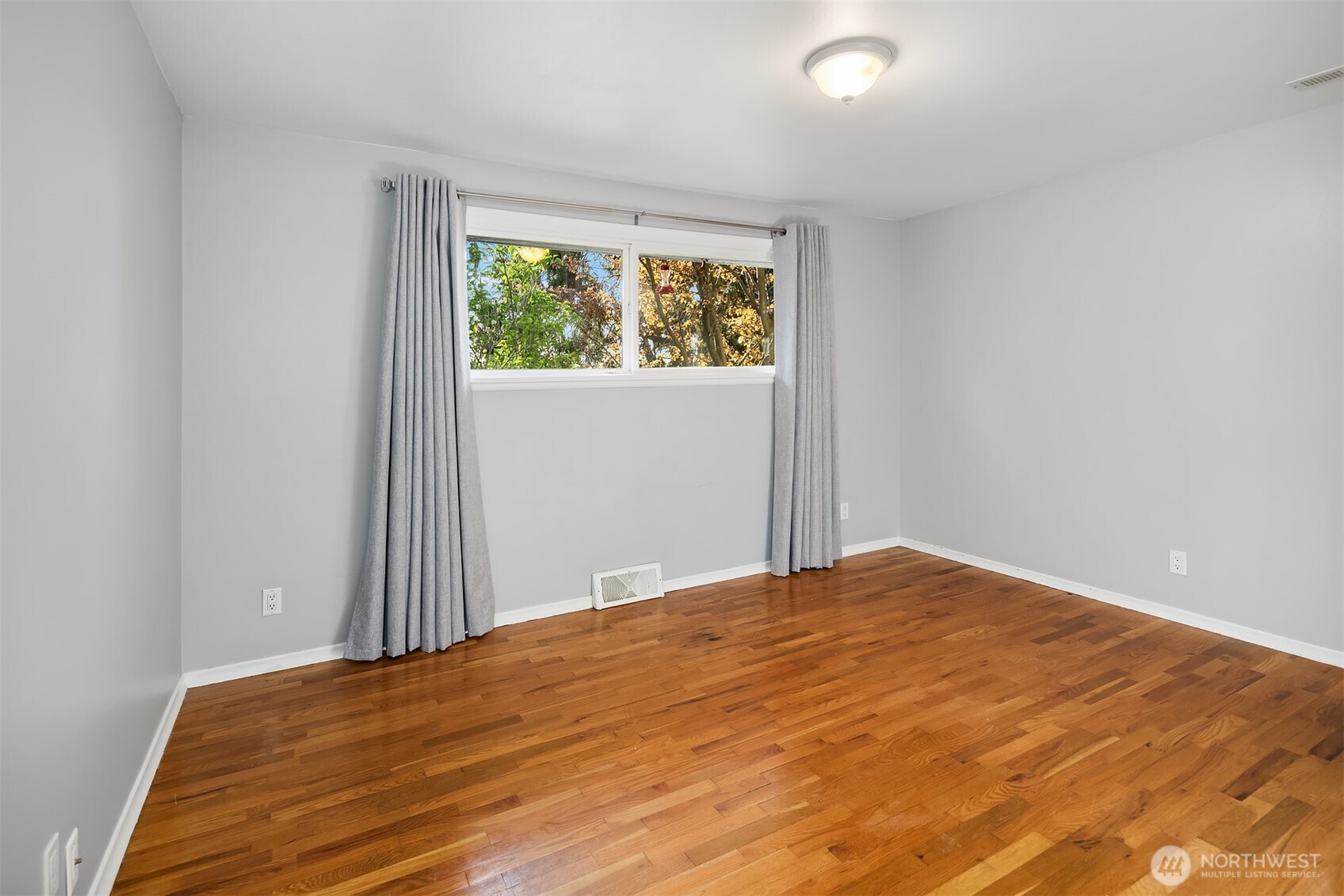 17109 44th Avenue W, Lynnwood, WA 98037