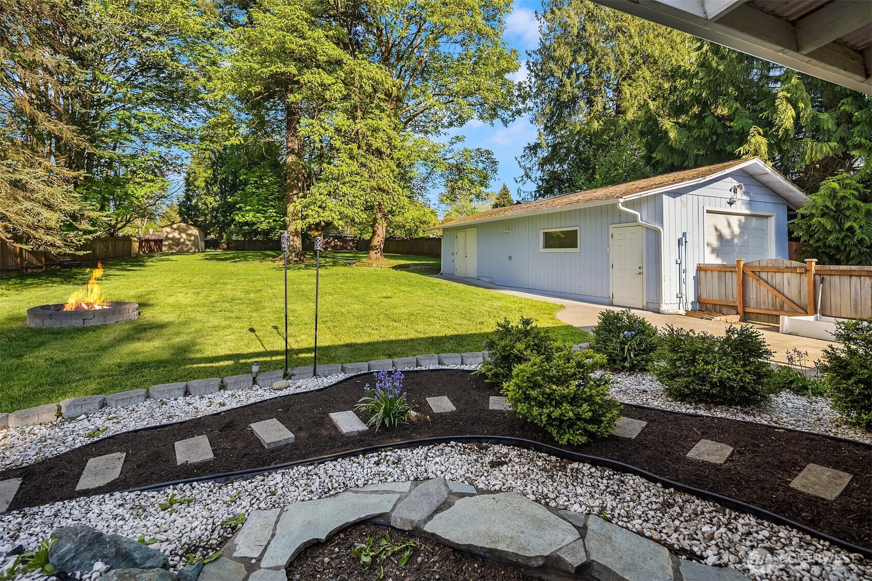 17109 44th Avenue W, Lynnwood, WA 98037