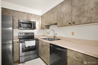 9030 Seward Park Avenue S #411, Seattle, WA 98118 - Photo 11