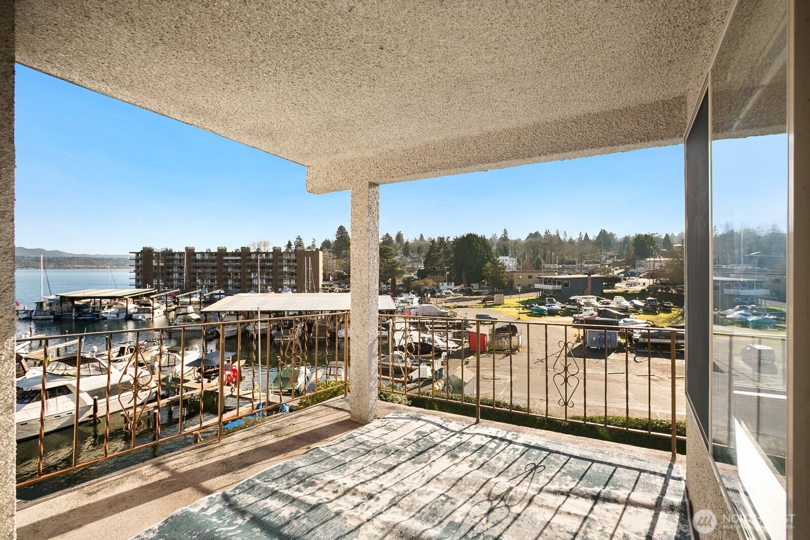 9030 Seward Park Avenue S #411, Seattle, WA 98118