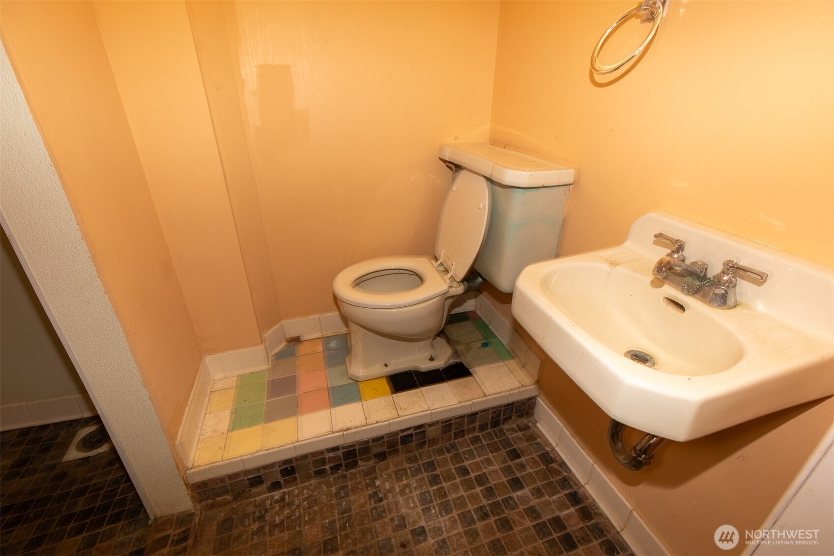 910 S 25th Avenue , Yakima, WA 98902