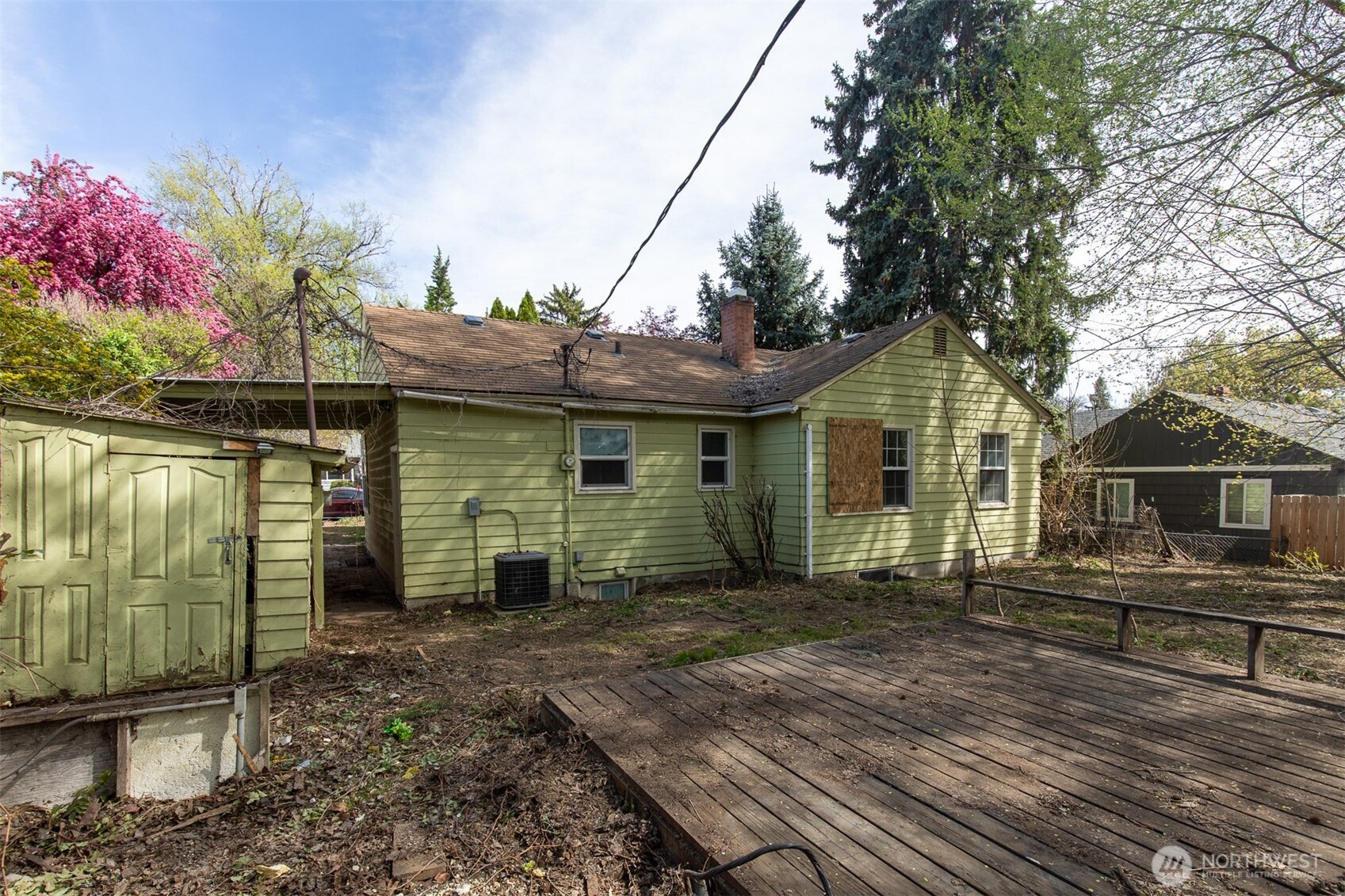 910 S 25th Avenue , Yakima, WA 98902