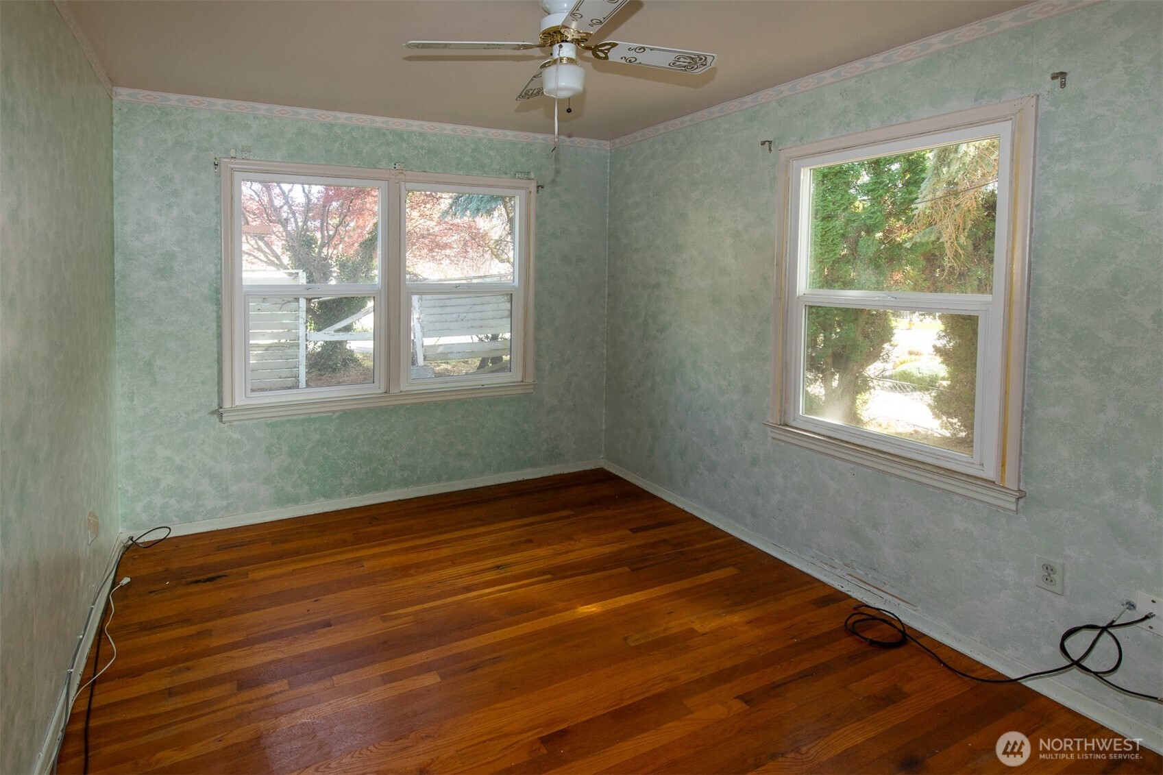 910 S 25th Avenue , Yakima, WA 98902