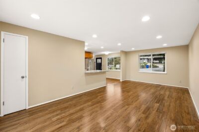 1300 SW 125th Place , Seattle, WA 98146 - Photo 11