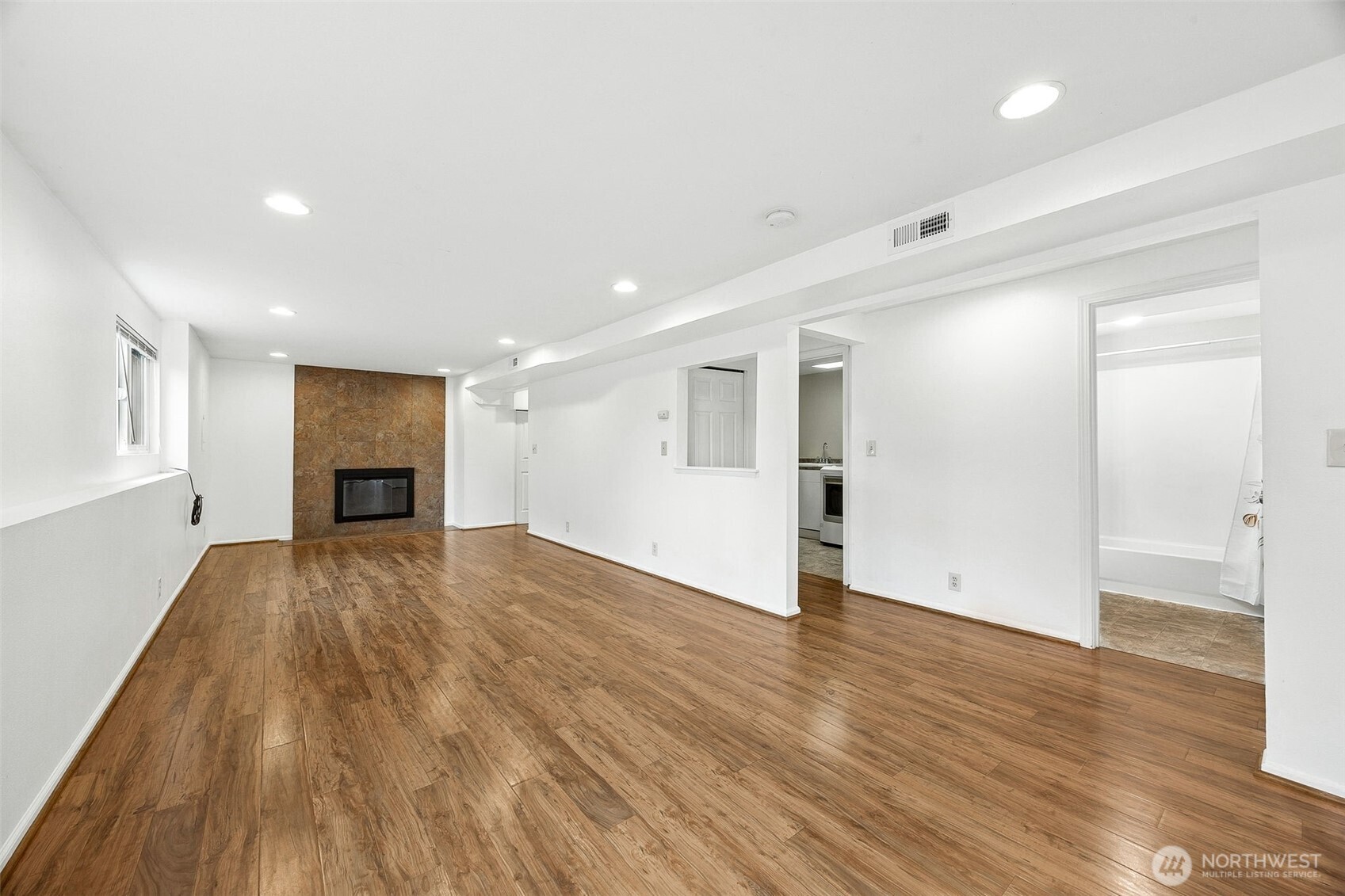 1300 SW 125th Place , Seattle, WA 98146