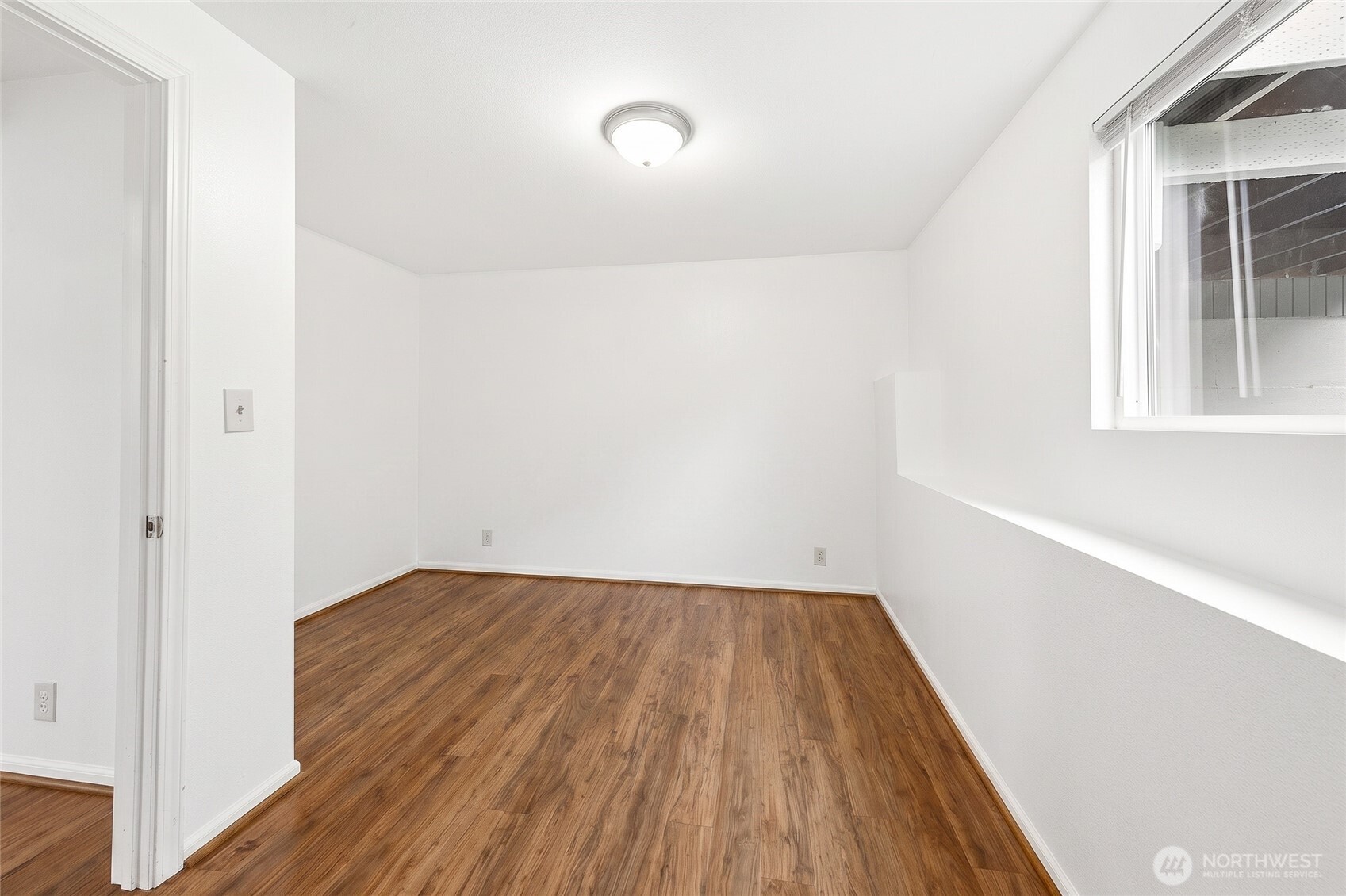 1300 SW 125th Place , Seattle, WA 98146