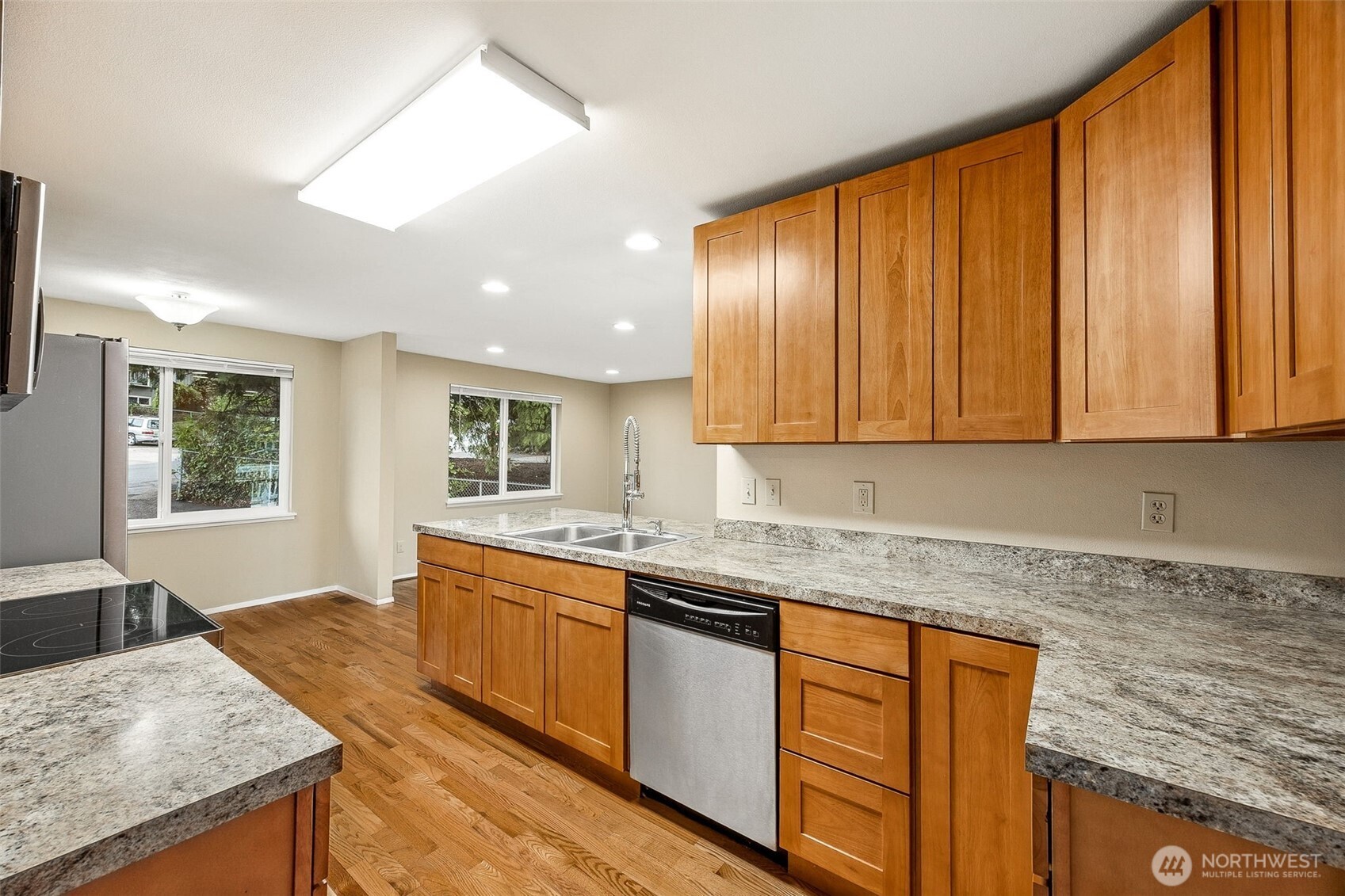 1300 SW 125th Place , Seattle, WA 98146
