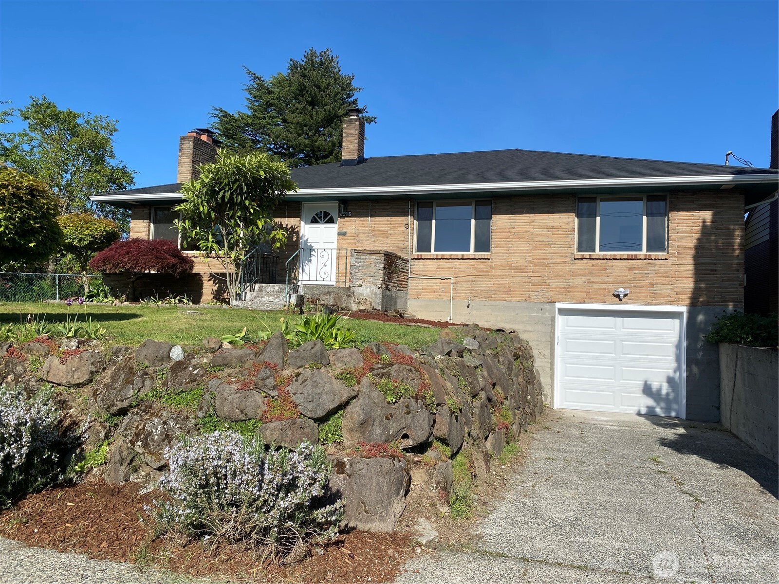 4916 24th Place S, Seattle, WA 98108-2009