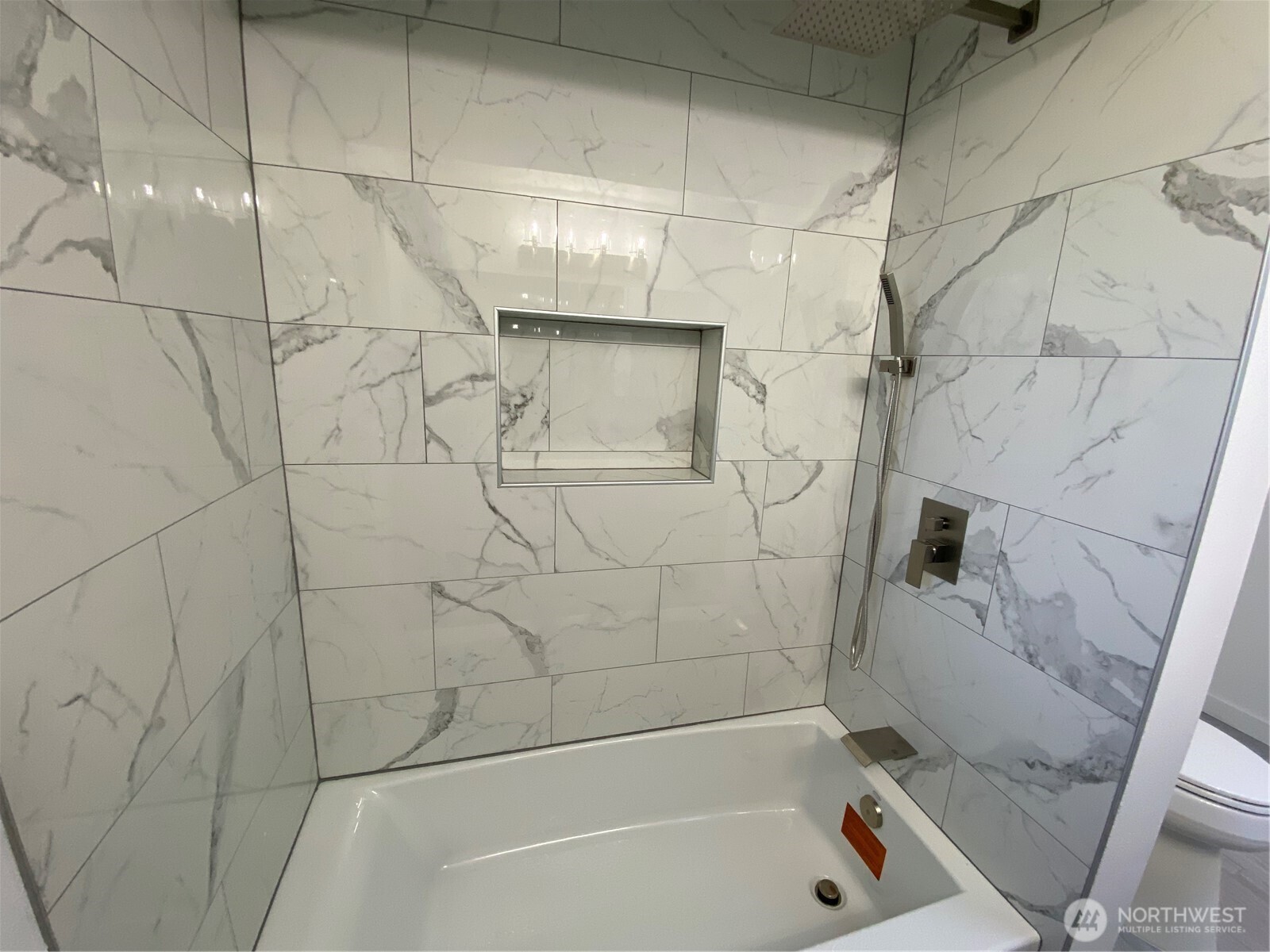 4916 24th Place S, Seattle, WA 98108-2009