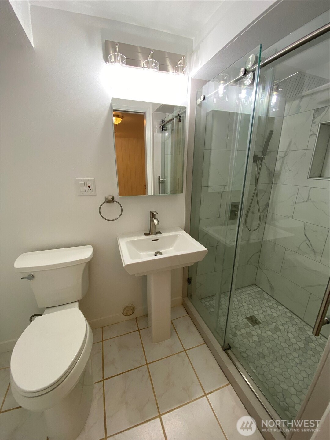 4916 24th Place S, Seattle, WA 98108-2009