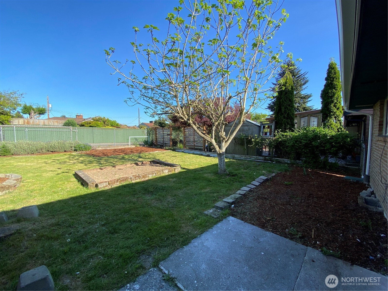4916 24th Place S, Seattle, WA 98108-2009