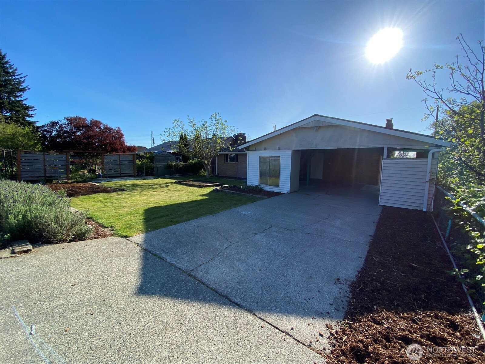 4916 24th Place S, Seattle, WA 98108-2009