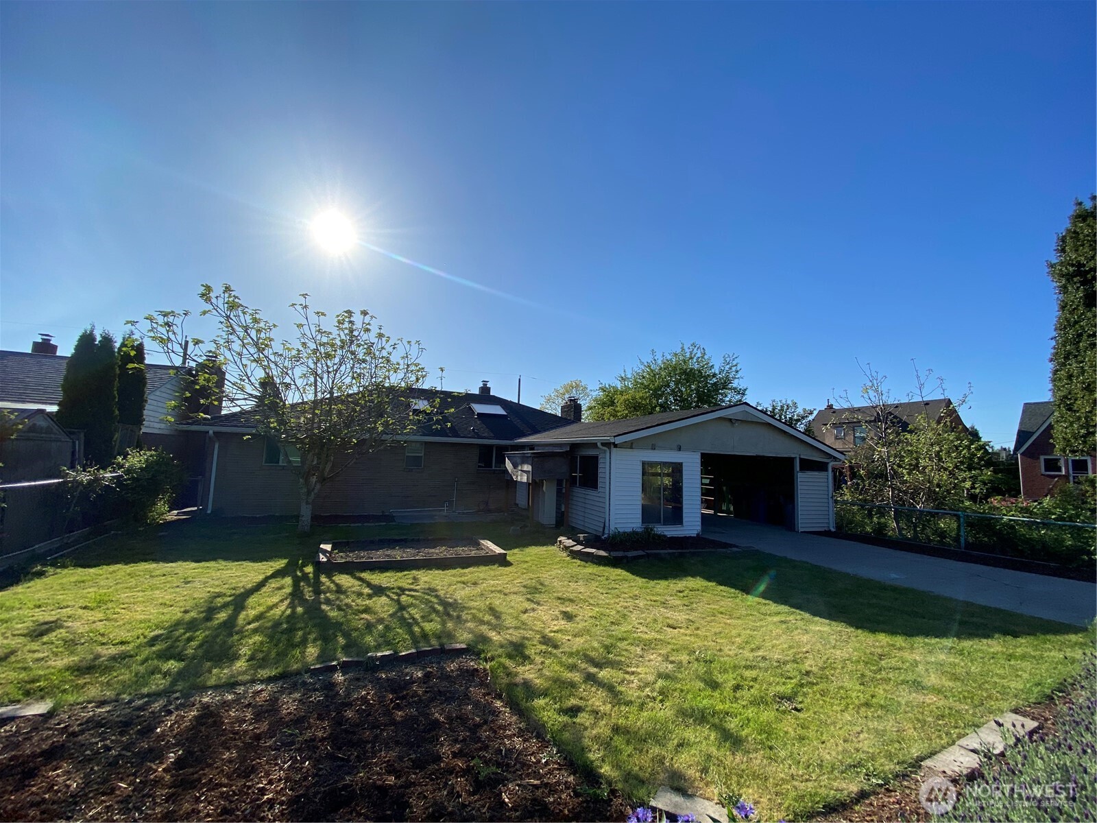 4916 24th Place S, Seattle, WA 98108-2009