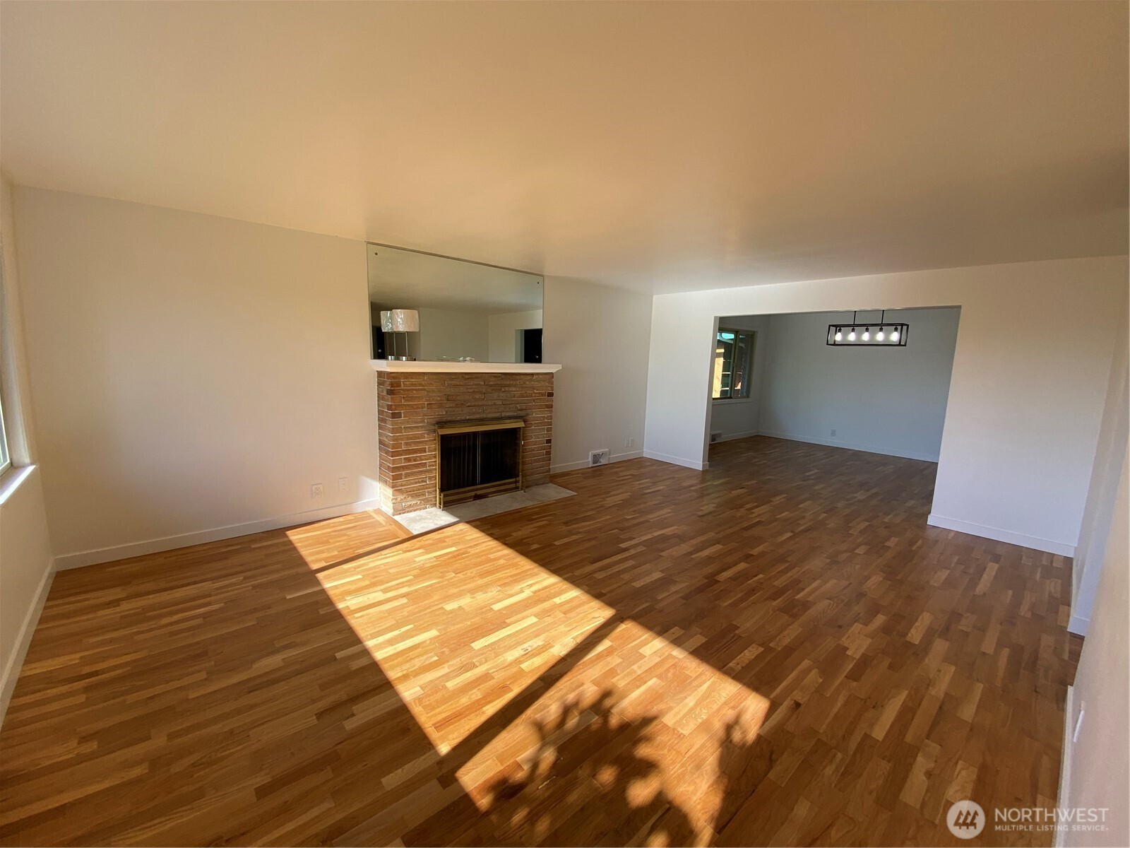 4916 24th Place S, Seattle, WA 98108-2009