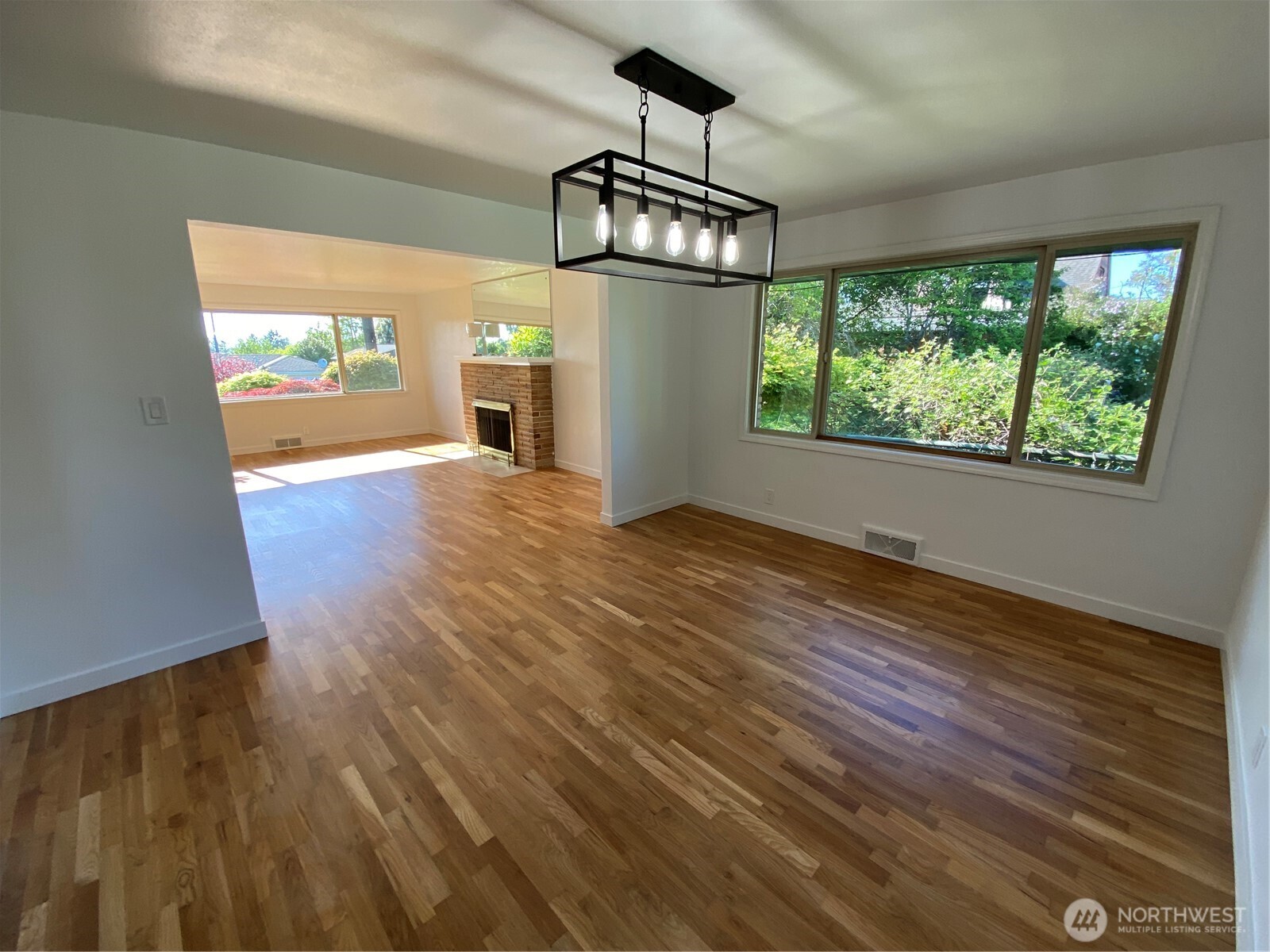 4916 24th Place S, Seattle, WA 98108-2009