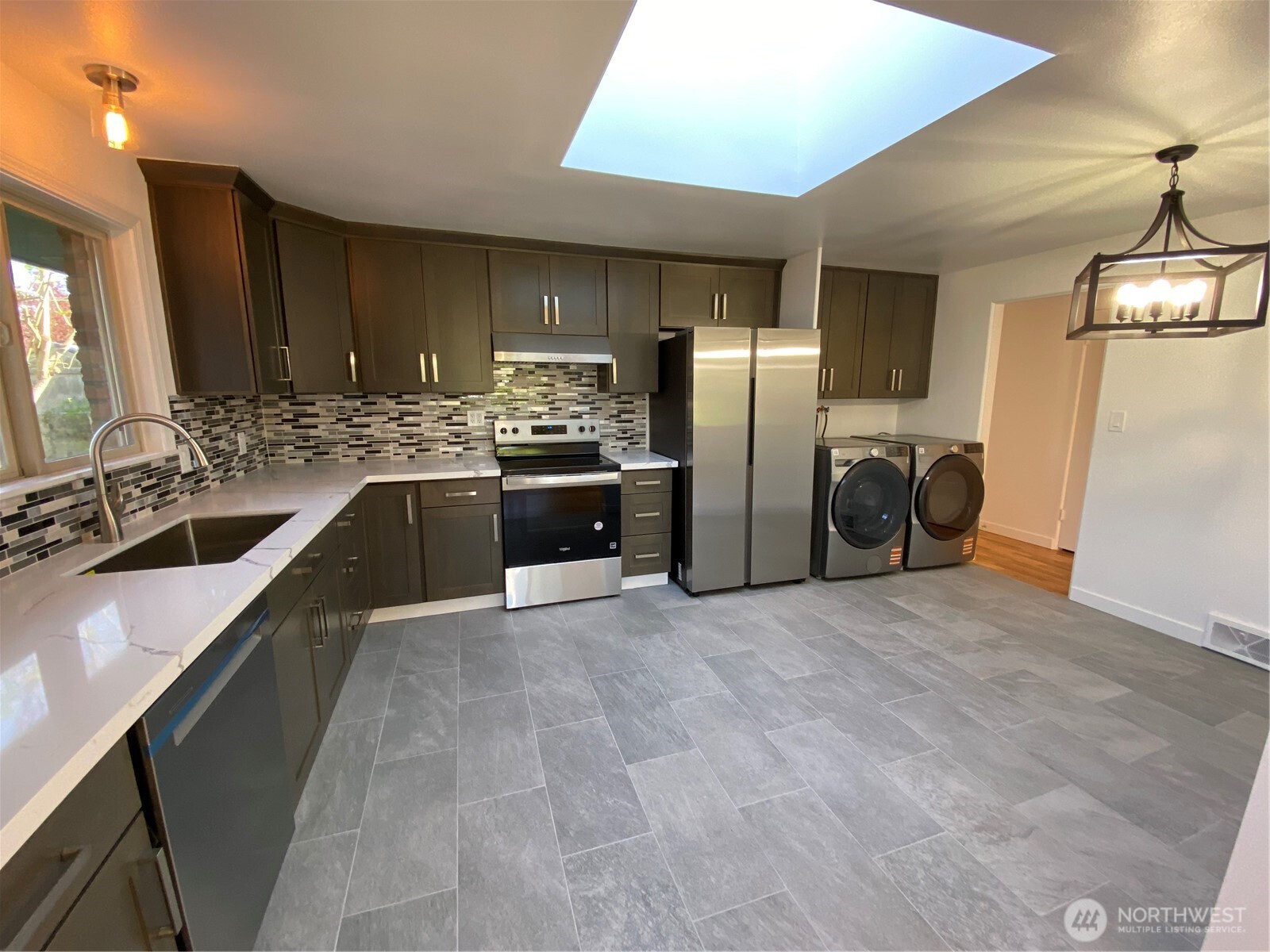 4916 24th Place S, Seattle, WA 98108-2009