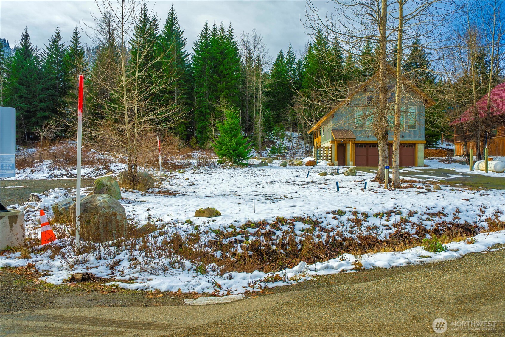 6 Xxxxx Hyak Dr E, Snoqualmie Pass, WA 98068