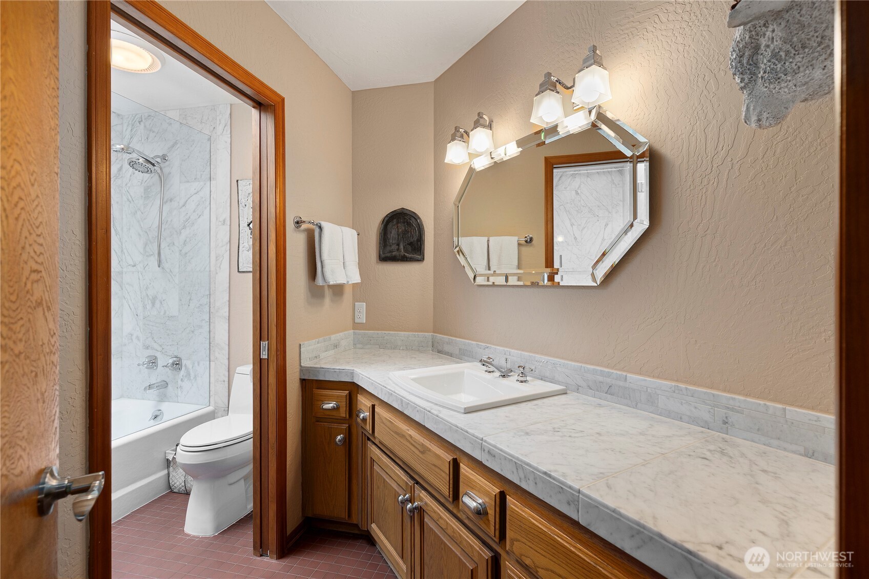 1837 E Woodhaven Lane , Port Angeles, WA 98362
