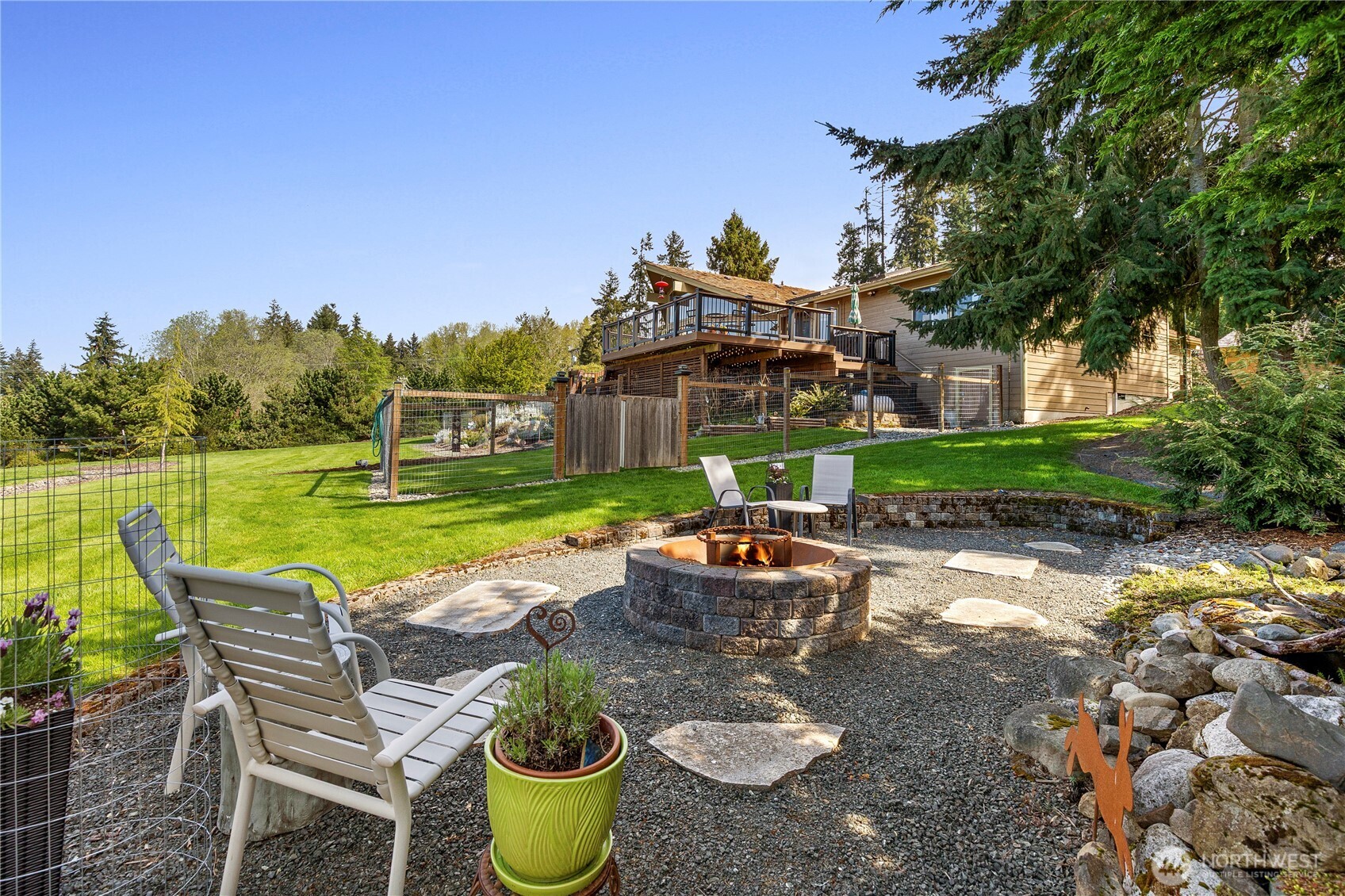 1837 E Woodhaven Lane , Port Angeles, WA 98362