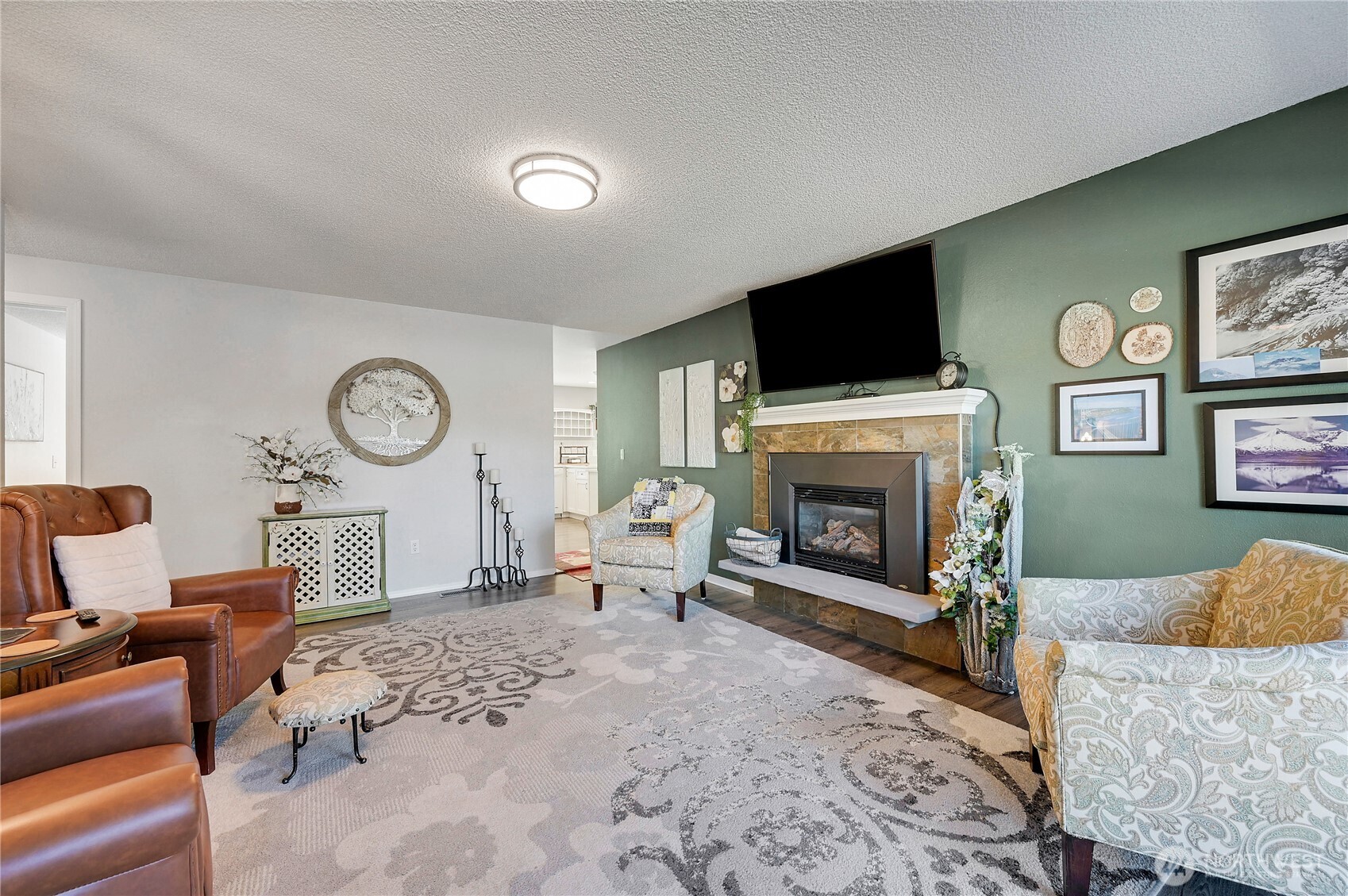 4273 Pioneer Place SE, Port Orchard, WA 98366