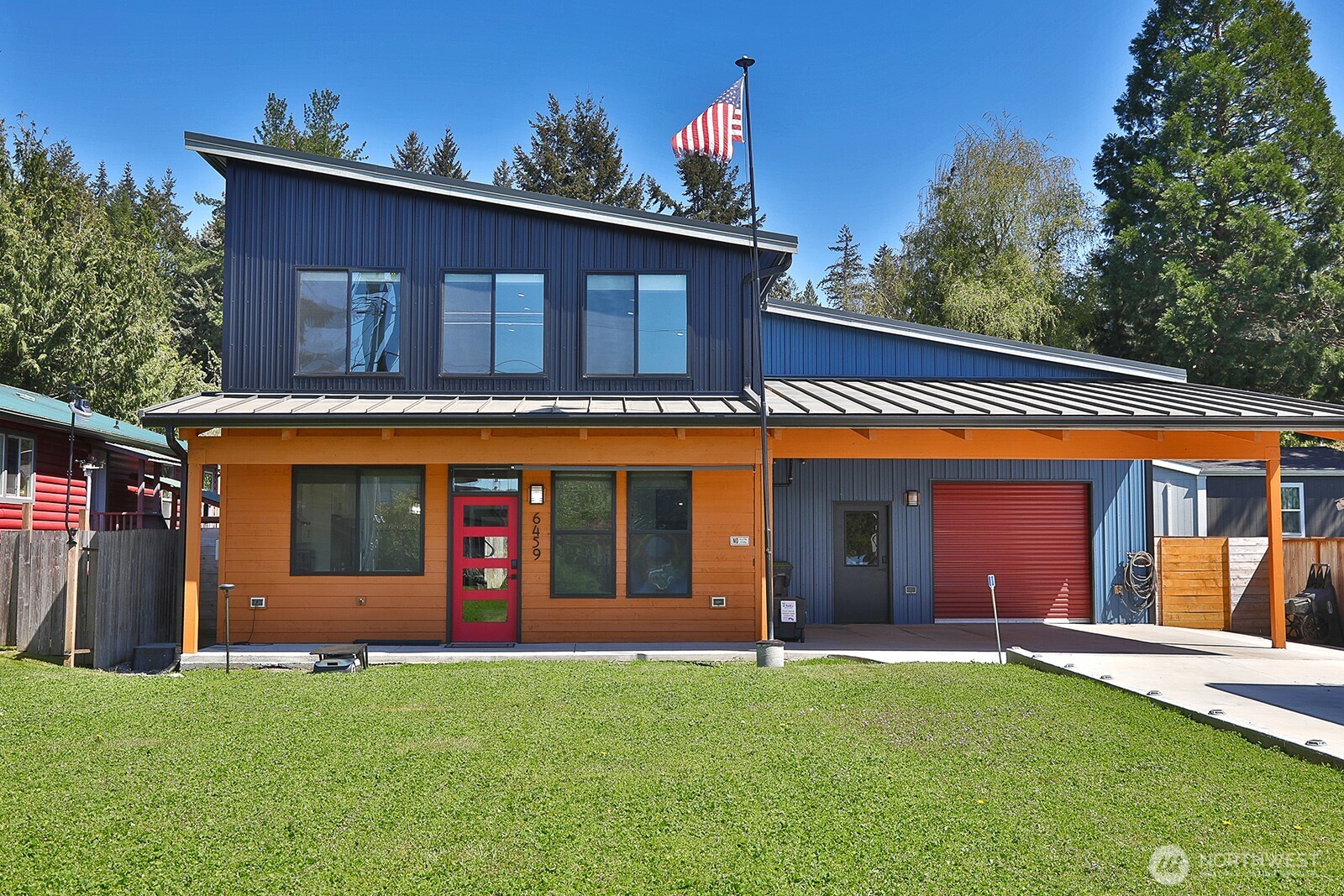 6459 Lake Shore Drive , Clinton, WA 98236