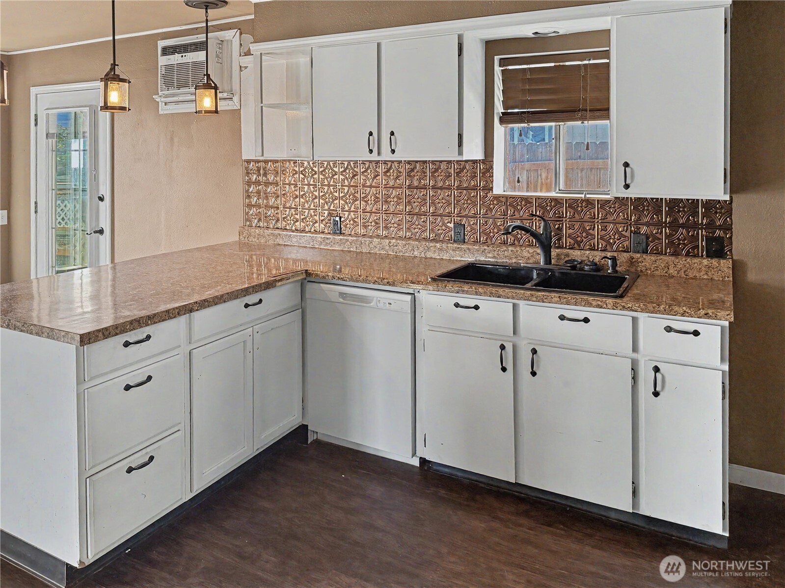 802 S Chelan Avenue , Wenatchee, WA 98801