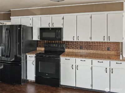 802 S Chelan Avenue , Wenatchee, WA 98801 - Photo 27