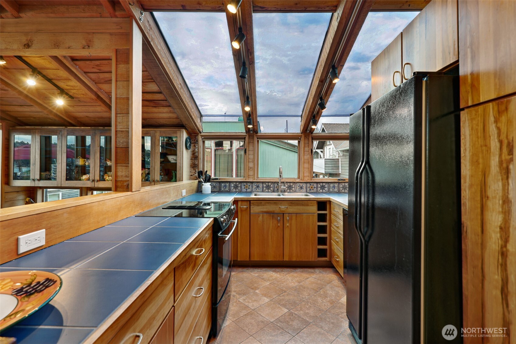 2727 Fairview Avenue E #4, Seattle, WA 98102