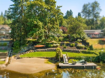 11216 E Riverside Drive , Bothell, WA 98011 - Photo 2