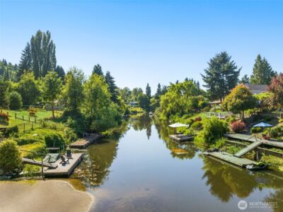 11216 E Riverside Drive , Bothell, WA 98011 - Photo 30