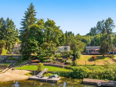 11216 E Riverside Drive , Bothell, WA 98011 - Photo 33