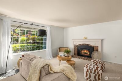11216 E Riverside Drive , Bothell, WA 98011 - Photo 9