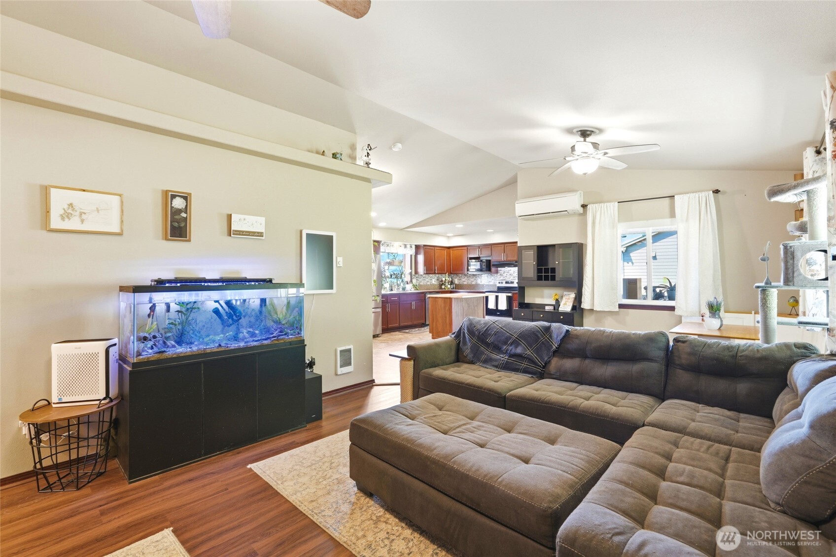 310 Jeff Street , Mount Vernon, WA 98274
