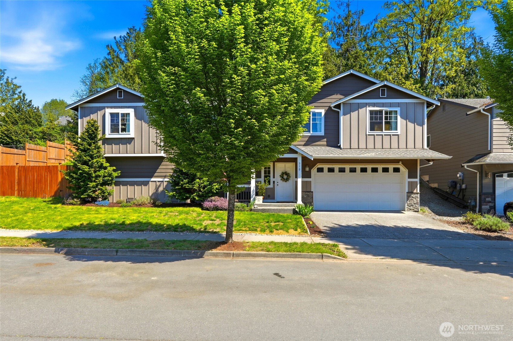 310 Jeff Street , Mount Vernon, WA 98274