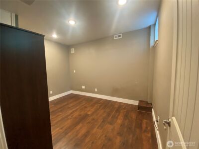 24417 SE 17th Place , Sammamish, WA 98075-8131 - Photo 12