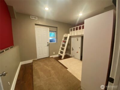 24417 SE 17th Place , Sammamish, WA 98075-8131 - Photo 13