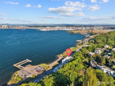 1661 Harbor Avenue SW #502, Seattle, WA 98116-2082 - Photo 1
