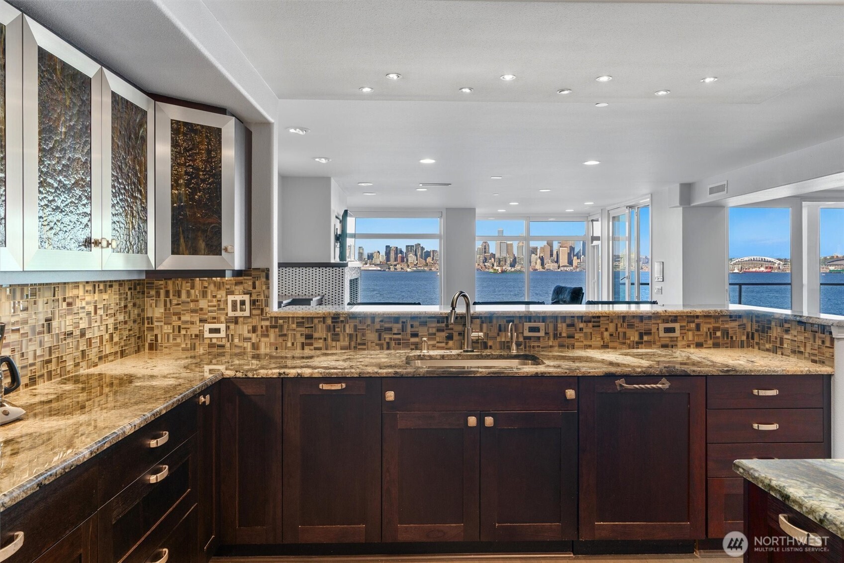 1661 Harbor Avenue SW #502, Seattle, WA 98116-2082