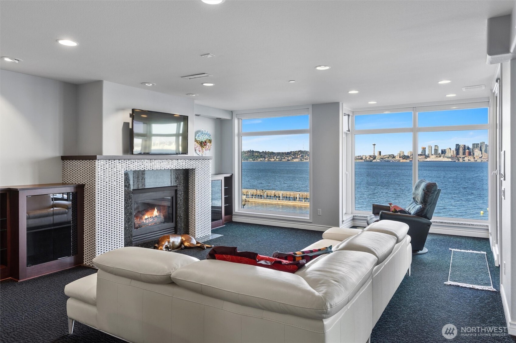 1661 Harbor Avenue SW #502, Seattle, WA 98116-2082