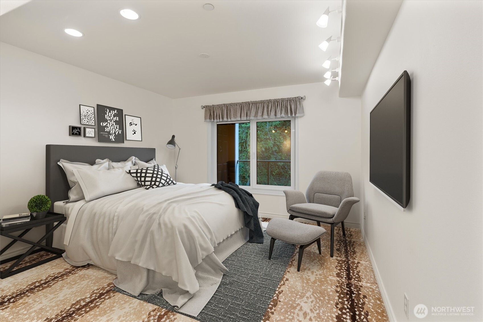 1661 Harbor Avenue SW #502, Seattle, WA 98116-2082