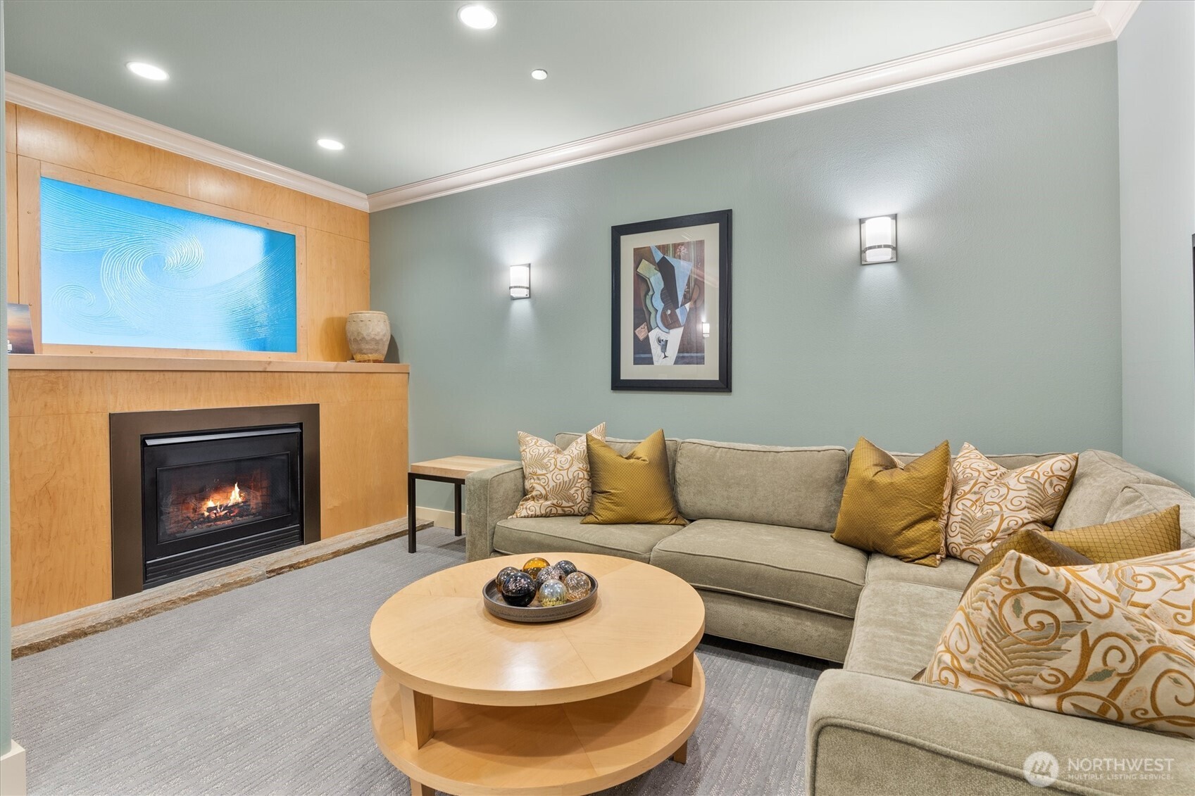 1661 Harbor Avenue SW #502, Seattle, WA 98116-2082