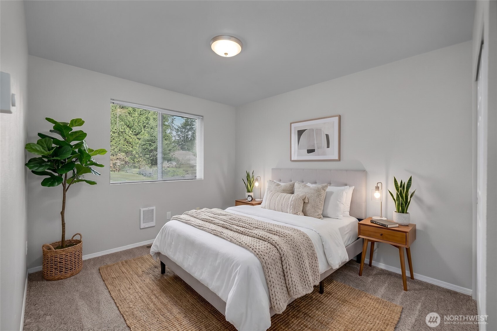 810 E Lakeshore Drive W, Shelton, WA 98584