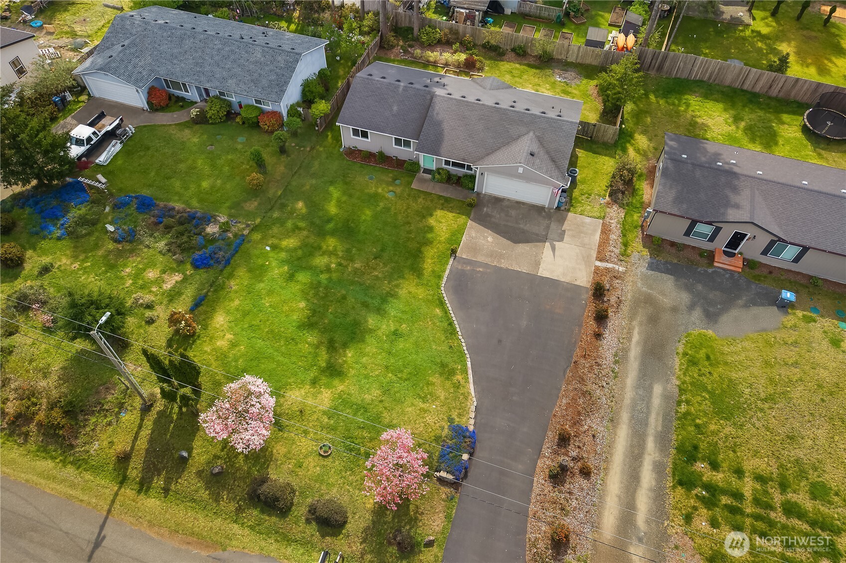 810 E Lakeshore Drive W, Shelton, WA 98584