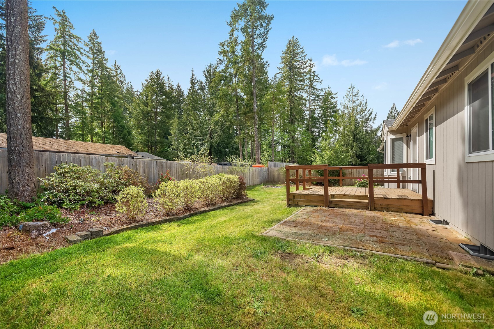 810 E Lakeshore Drive W, Shelton, WA 98584